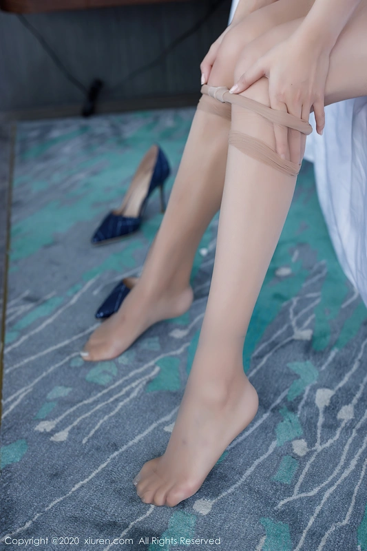 [XIUREN秀人网] 2020.11.09 VOL.2754 - lavinia肉肉