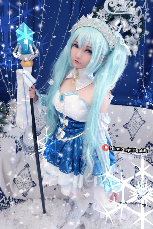 Snow Miku - potato godzilla