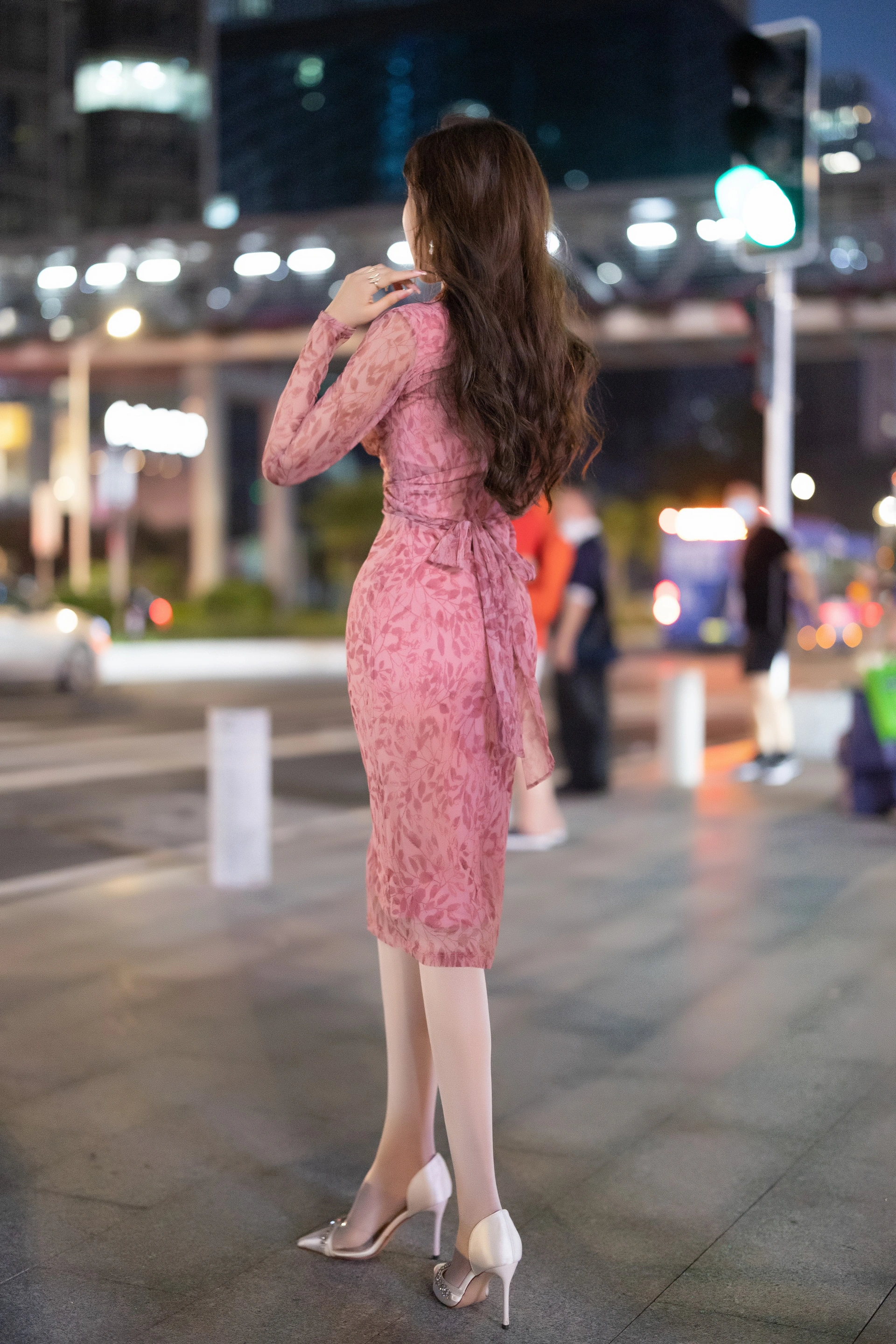 王馨瑶Yanni – NO.032  VOL.899 粉色包臀碎花裙 1
